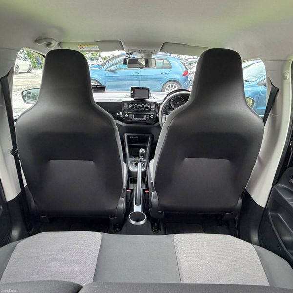 Volkswagen up! 2013 Automatic 388099358