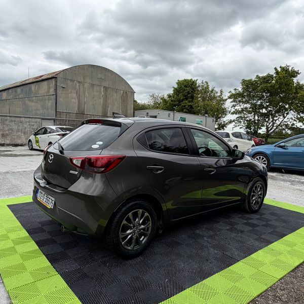 Mazda Demio 2017 Automatic 388099550