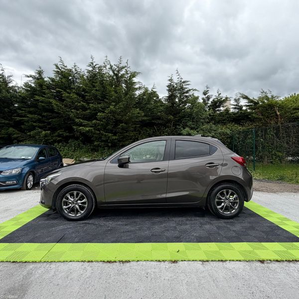 Mazda Demio 2017 Automatic 388099556