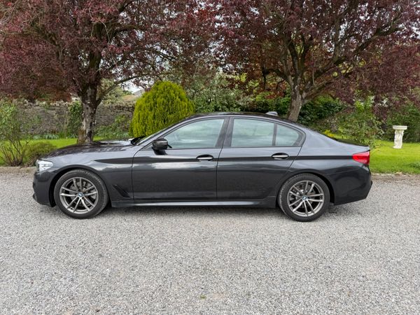 BMW 5-Series M Sport 388000348