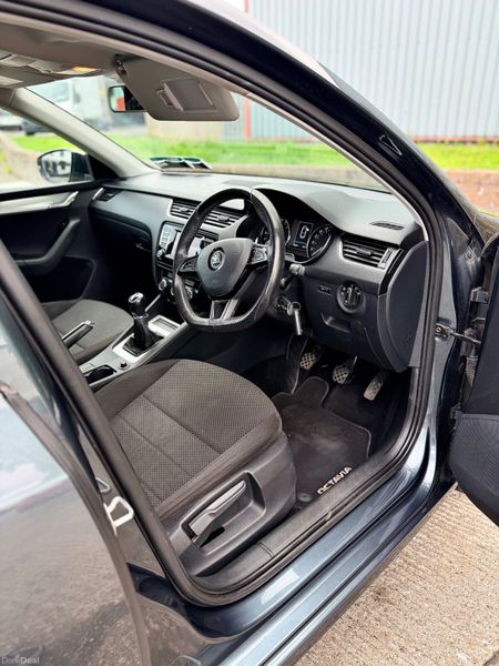 🔴 High Spec Skoda Octavia 2015 388003530