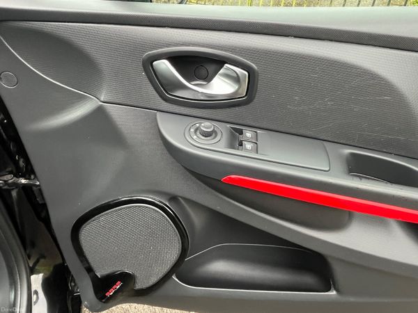 Renault Clio 1.2 petrol. 388007798