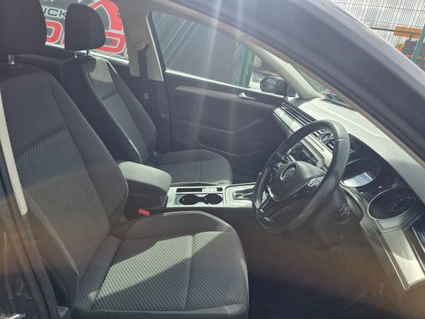 Volkswagen Passat Automatic 2016 388011254