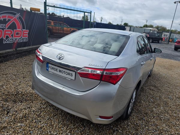 Toyota Corolla 2014 388011876