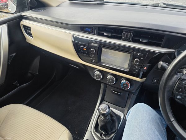 Toyota Corolla 2014 388011884