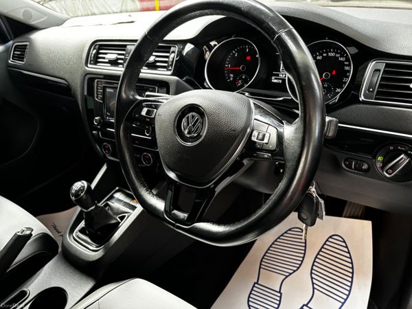 2017 Volkswagen Jetta - 100KM - NCT 07/27 - 388030008