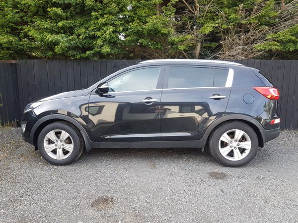 LOW MILEAGE SPORTAGE .. LEATHER..NCT TODAY 388038760