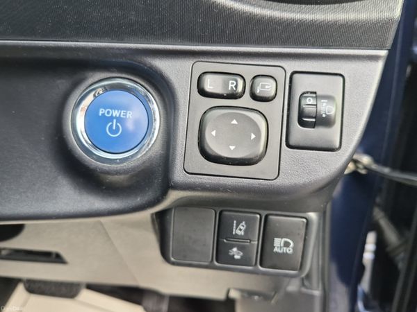 2017 TOYOTA AQUA 1.5 HYBRID AUTO **FINANCE** 388143914