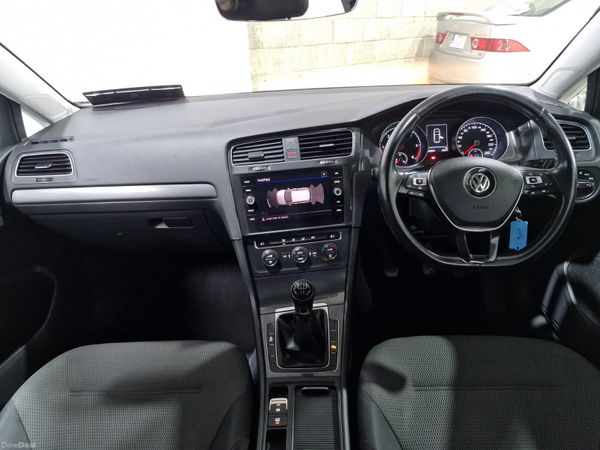 2017 Volkswagen Golf Comfortline 1.6 TDi 115 Bhp 388160796