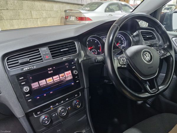 2017 Volkswagen Golf Comfortline 1.6 TDi 115 Bhp 388160870
