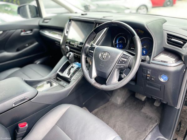 19 Toyota Alphard Hybrid Executive E-Four 4WD 388165022