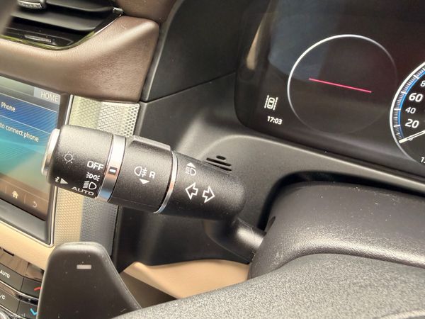 Jaguar XF 2016 Portfolio Diesel Sunroof 388190056