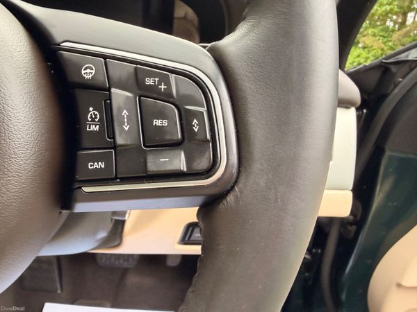 Jaguar XF 2016 Portfolio Diesel Sunroof 388190020
