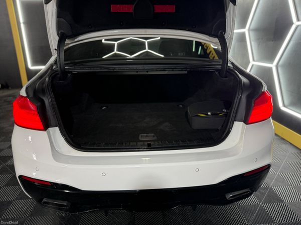 ◼️2018 BMW 530e M-SPORT◼️ 388106818