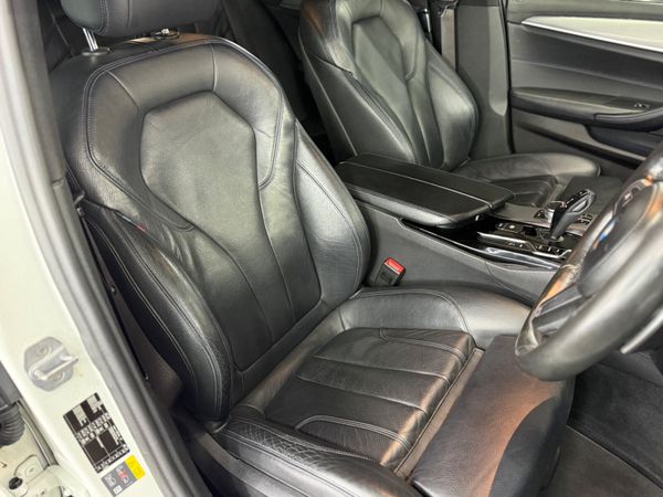 ◼️2018 BMW 530e M-SPORT◼️ 388106820