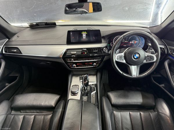 ◼️2018 BMW 530e M-SPORT◼️ 388106824