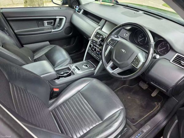 Land Rover Discovery Sport 2018 388112720