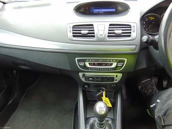 Renault Megane 2016  III LIMITED EDITION 1.5 DCI 9 388135546
