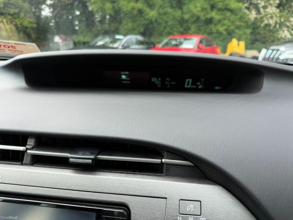 15 TOYOTA PRIUS HYBRID 388135560