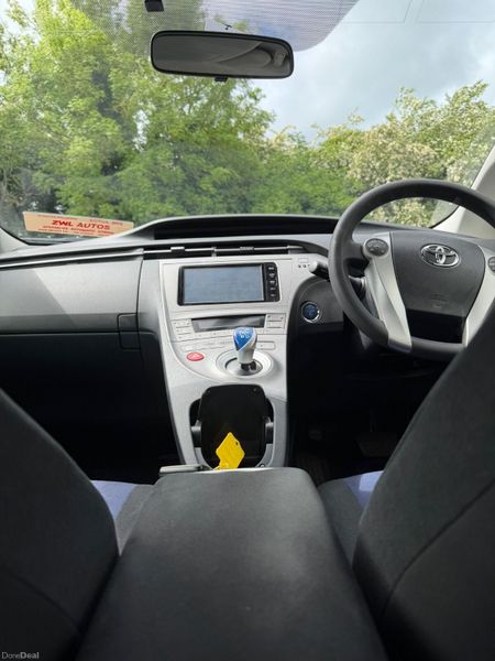 15 TOYOTA PRIUS HYBRID 388135566