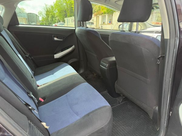 15 TOYOTA PRIUS HYBRID 388135572