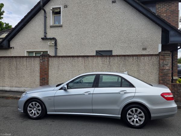 Mercedes-Benz E200, Manual, Mint condition 388136344