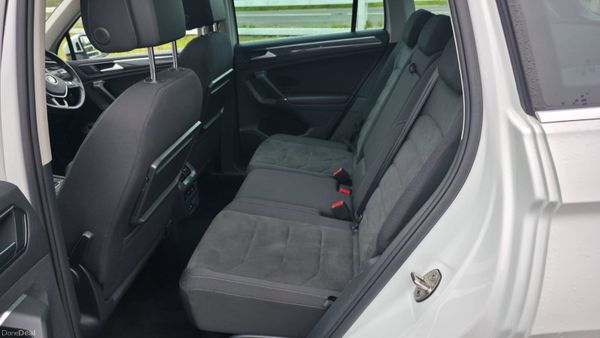 Volkswagen Tiguan 2018 388269568