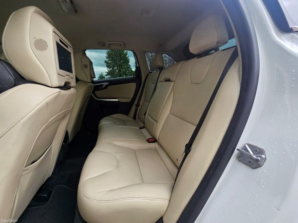 Volvo XC60 2015 AUTOMATIC D4 SUV NEW NCT 388270312
