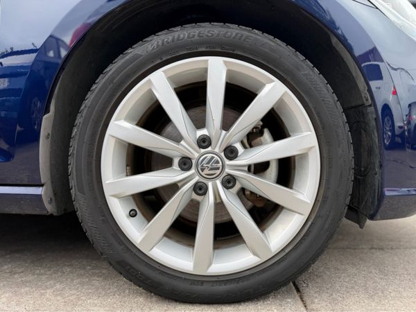 Volkswagen Golf LOW MILEAGE Highline Automatic 388282848