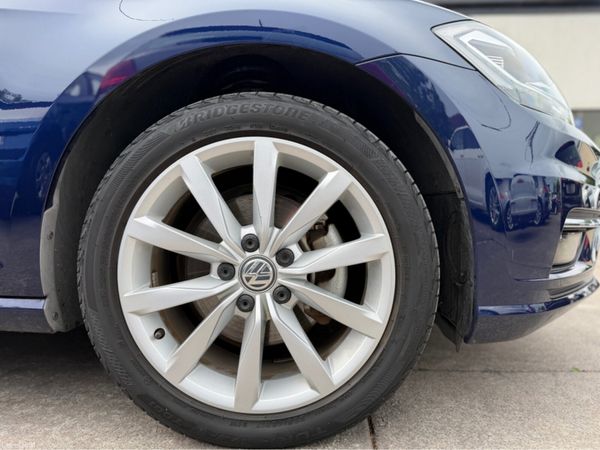 Volkswagen Golf LOW MILEAGE Highline Automatic 388282852