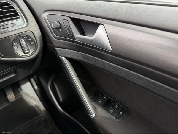 Volkswagen Golf LOW MILEAGE Highline Automatic 388282862