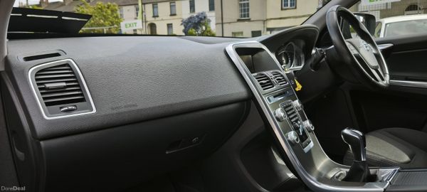 Volvo XC60 AA APPROVED 388295438