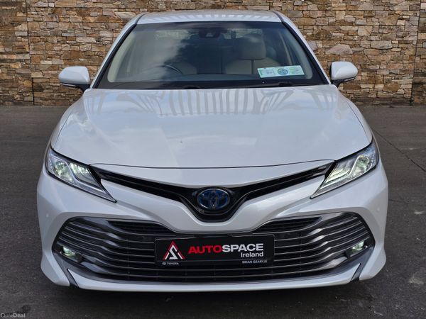 181 Toyota Camry 2.5 Hybrid 388342406