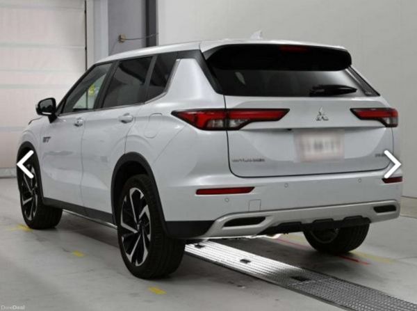 2023 Mitsubishi Outlander 2.4 Plug in hybrid 388368058