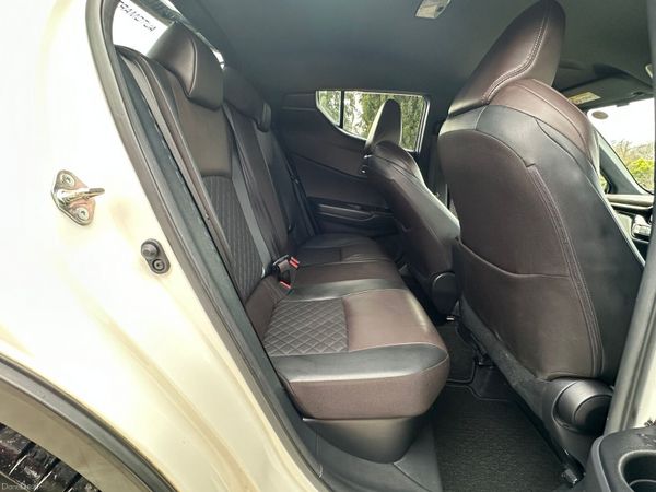 TOYOTA C-HR 2019 40904 KM  ONLY🔥 388394052