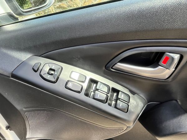 Hyundai ix35 1.7 Diesel Executive 2WD 115hp 388315524