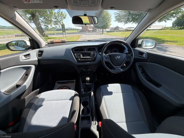 Hyundai i20 2020 Classic 1.2 Low mileage 388441960