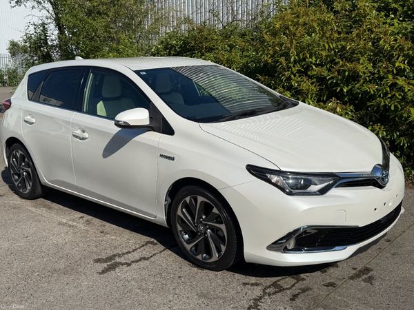 Toyota Auris Hybrid Great Spec! (Finance available 388472718