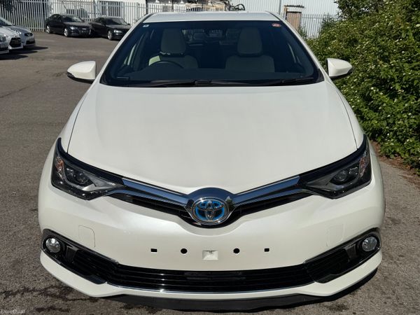 Toyota Auris Hybrid Great Spec! (Finance available 388472728