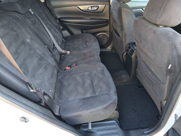 142 Nissan X-Trail 4x4 7 Seats Manual 388474642