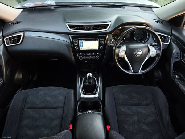 142 Nissan X-Trail 4x4 7 Seats Manual 388474666