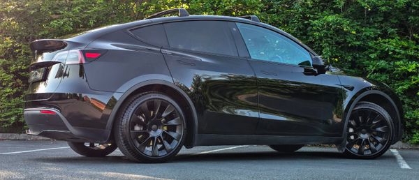 🔥 2023 Tesla Model Y RWD + Upgraded Wheels 388481000