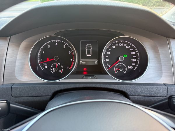 Volkswagen Golf 2015 388490076