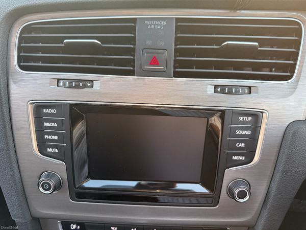 Volkswagen Golf 2015 388490106