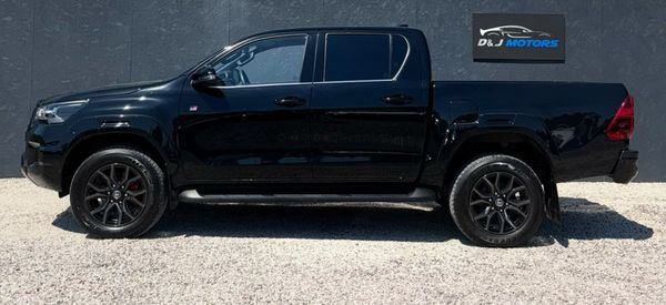 Toyota Hilux GR Sport Automatic 2024 388491686