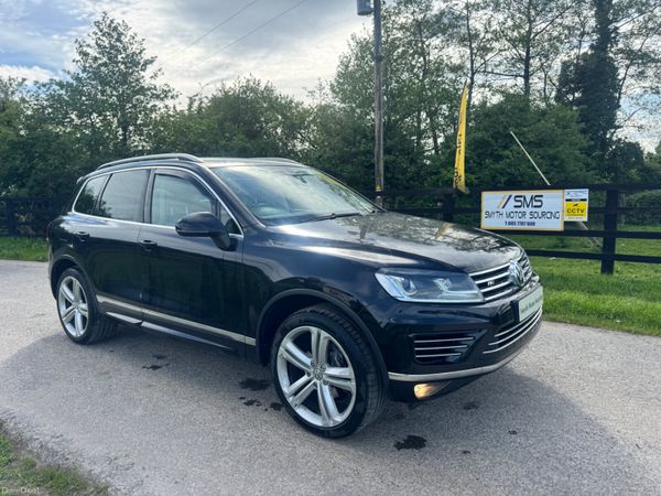 152 Volkswagen Touareg R-Line Crewcab***** 388404058