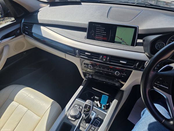 BMW X5 Seven Seater 2015 388433184
