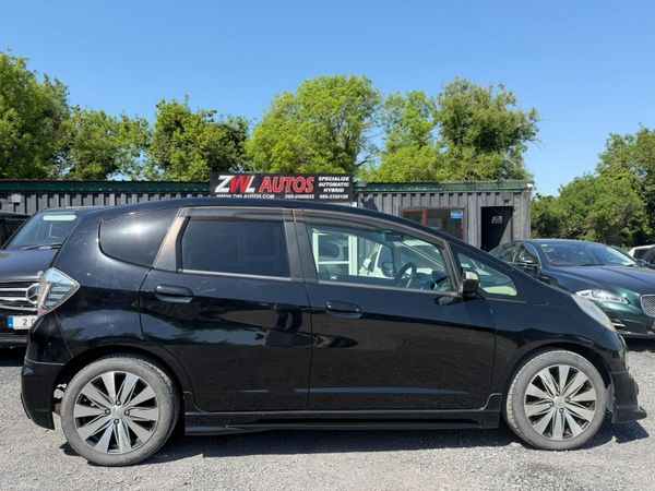 10 HONDA FIT HYBRID 388542912