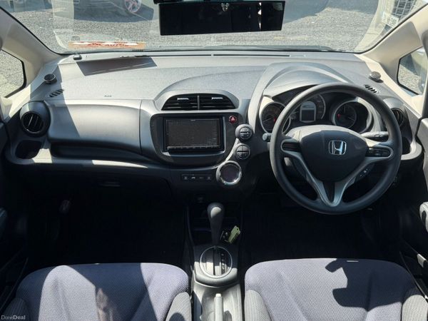 10 HONDA FIT HYBRID 388542936