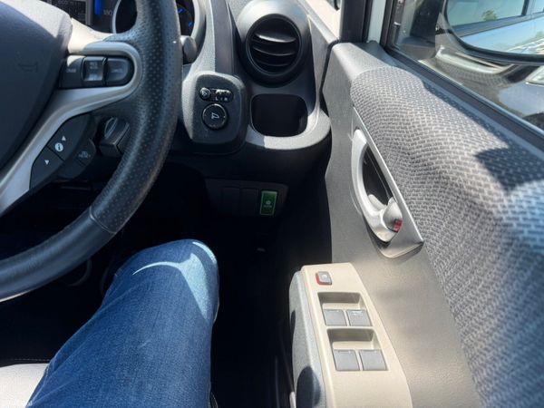 12 HONDA FIT HYBRID 388543336